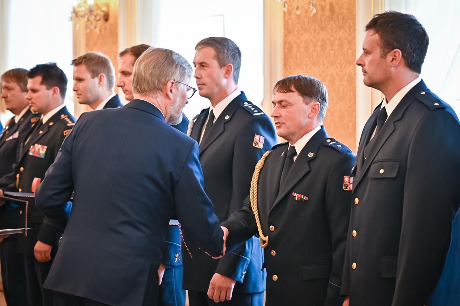 Předávání ocenění za zásah v Českém Švýcarsku (6).jpg