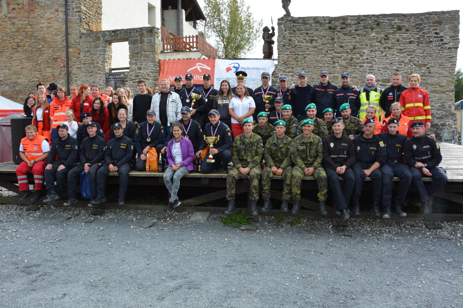 PrvnipomocHradOstrava (8).JPG