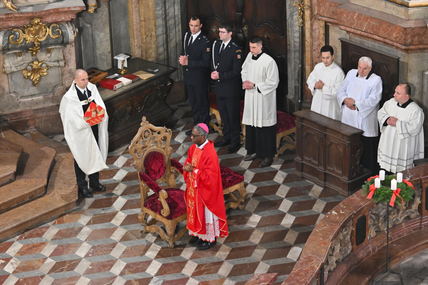 Slavnostní mše ke cti sv. Barbory v chrámu sv. Mikuláše v Praze na Malé Straně