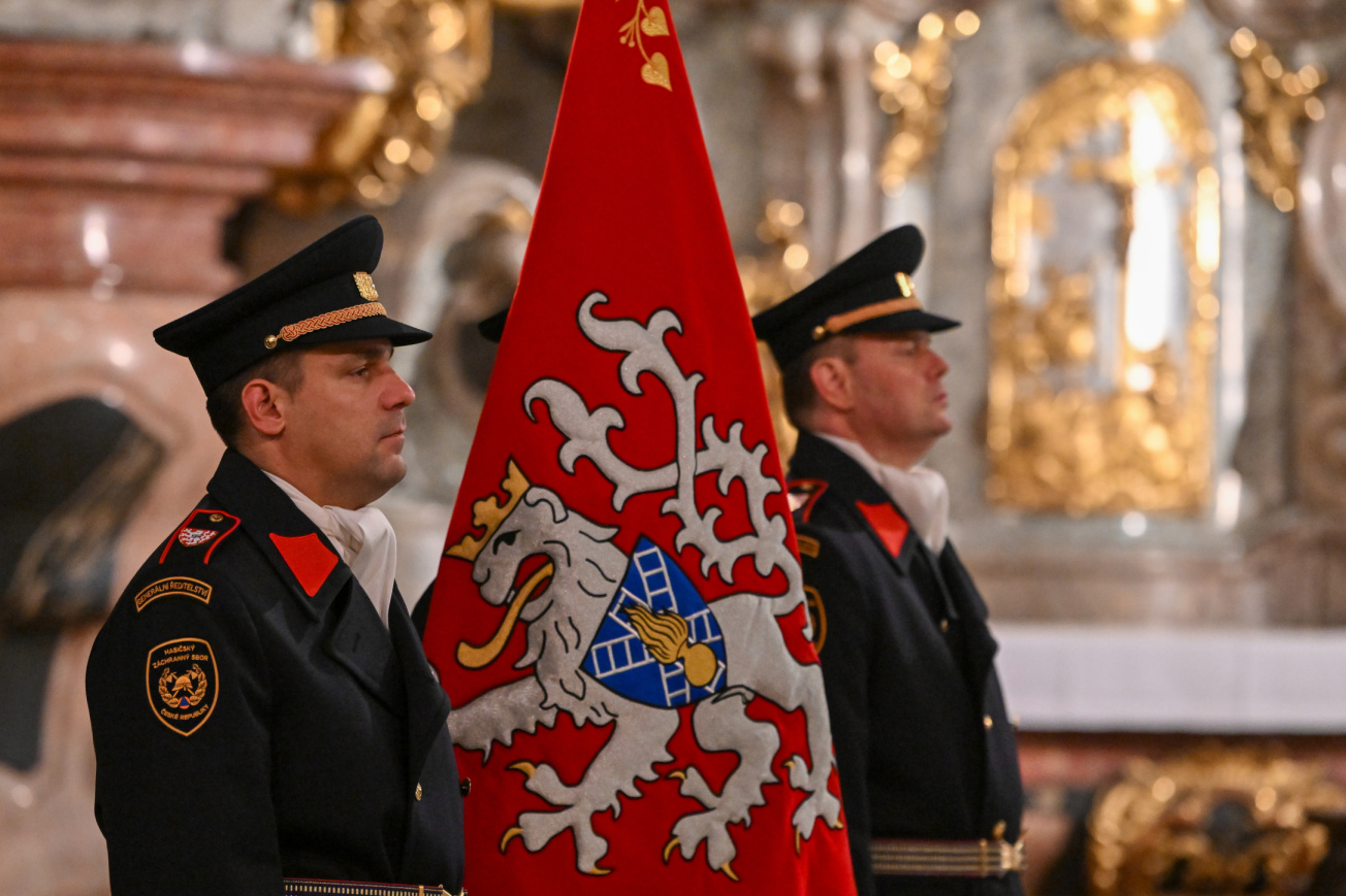Slavnostní mše ke cti sv. Barbory v chrámu sv. Mikuláše v Praze na Malé Straně