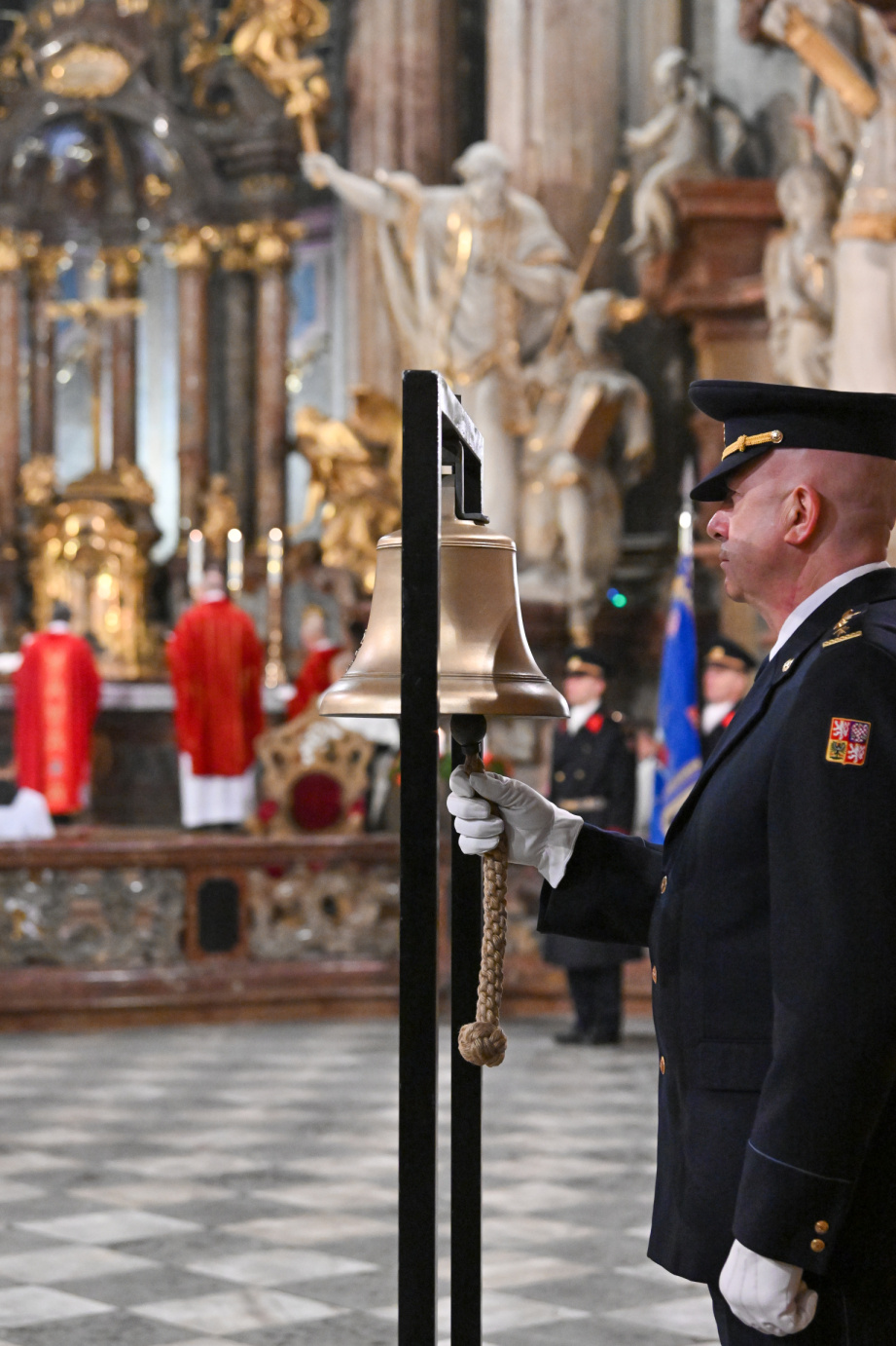 Slavnostní mše ke cti sv. Barbory v chrámu sv. Mikuláše v Praze na Malé Straně
