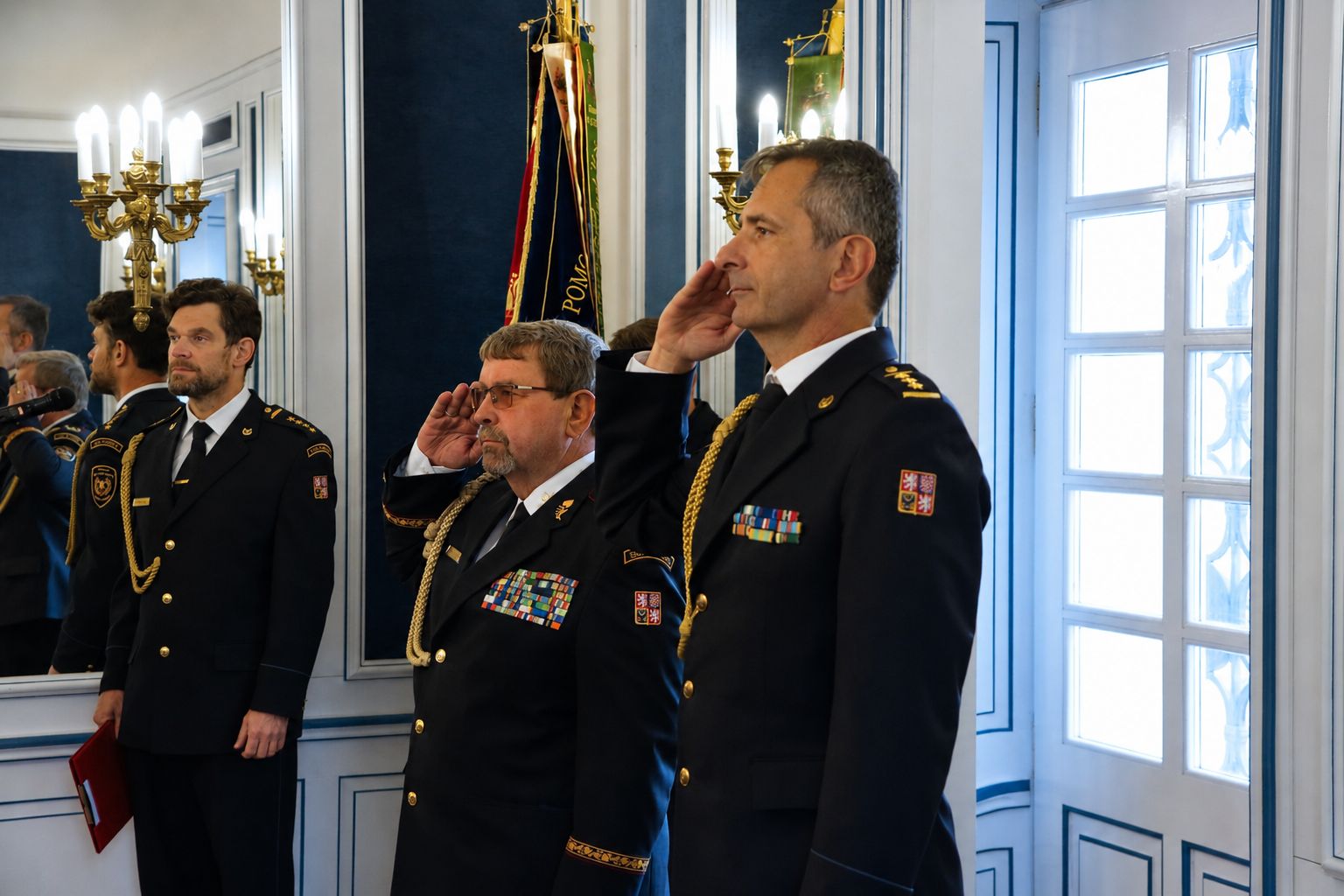 Slavnostní předání medailí.jpg