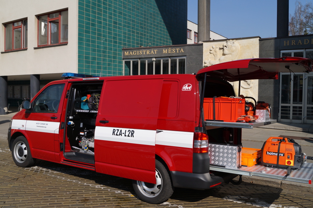 Slavnostní převzetí RZA, HK 14.3.14 (4).JPG