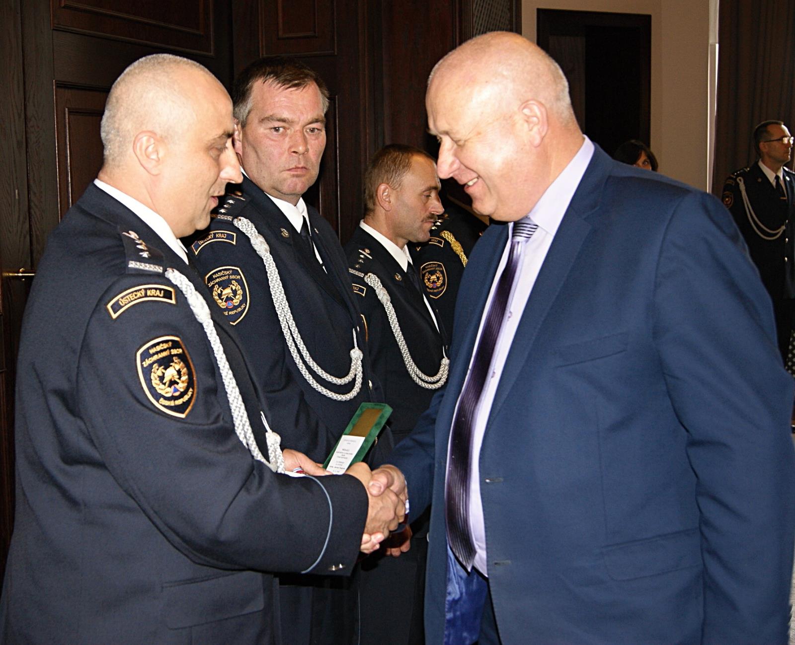 Služební medaile říjen 2017 (52).JPG