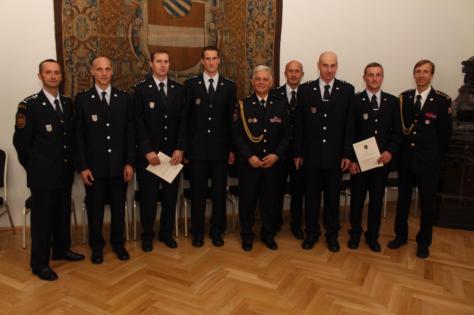 Služební slib, předání medailí, ocenění sportovců, České Budějovice - 25. 10. 2017 (41).JPG