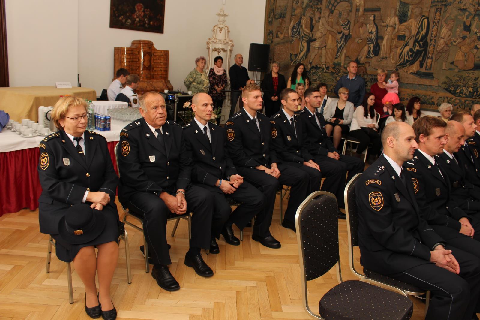 Služební slib, předání medailí, ocenění sportovců, České Budějovice - 25. 10. 2017 (3).JPG