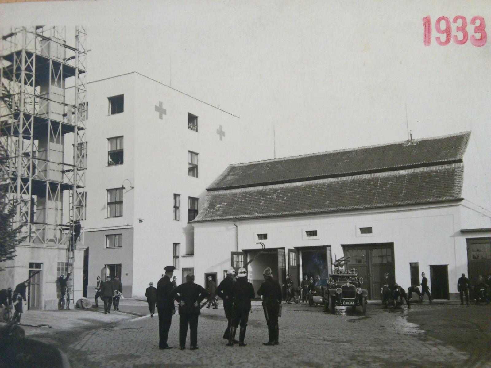 Stanice Střed historické foto (2).JPG