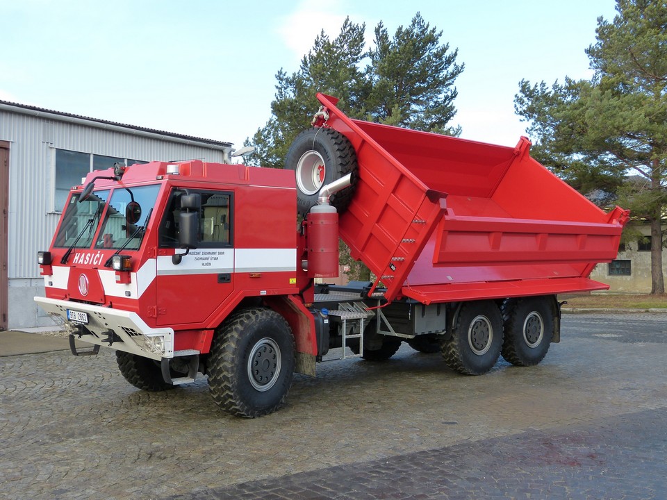 T 815-7 S3 (4).jpg