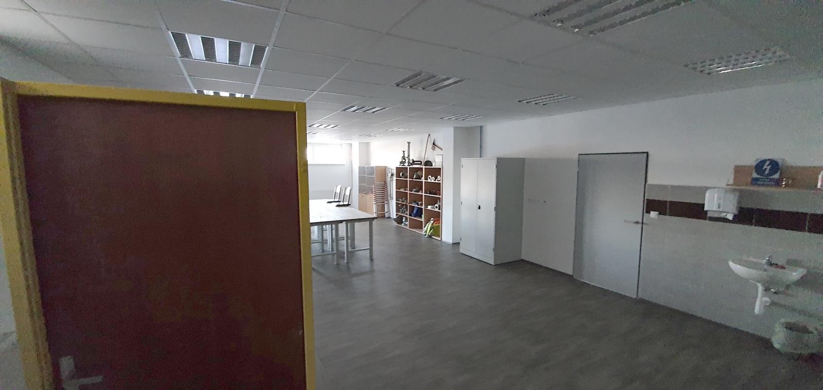 Technická služba - praktická výuka a servis technických prostředků.jpg