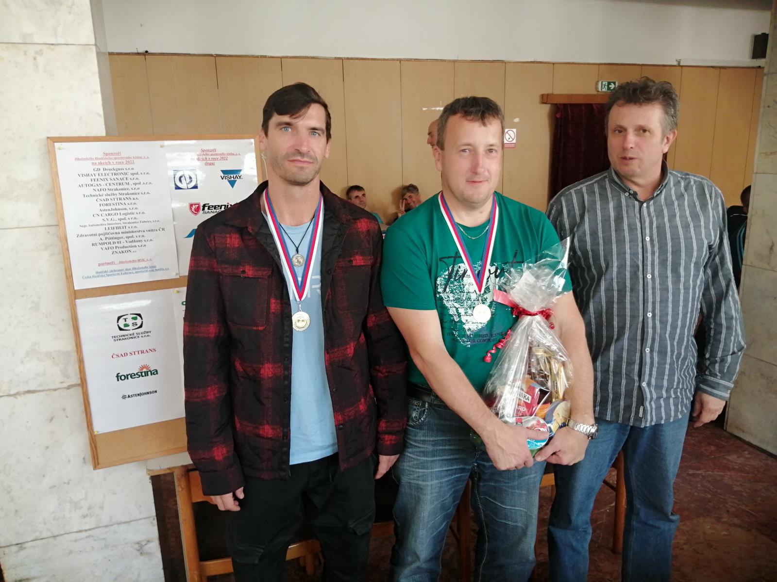 Turna ve stolním tenise, Strakonice - vítězné družstvo -12. 10. 2022   (2).jpg