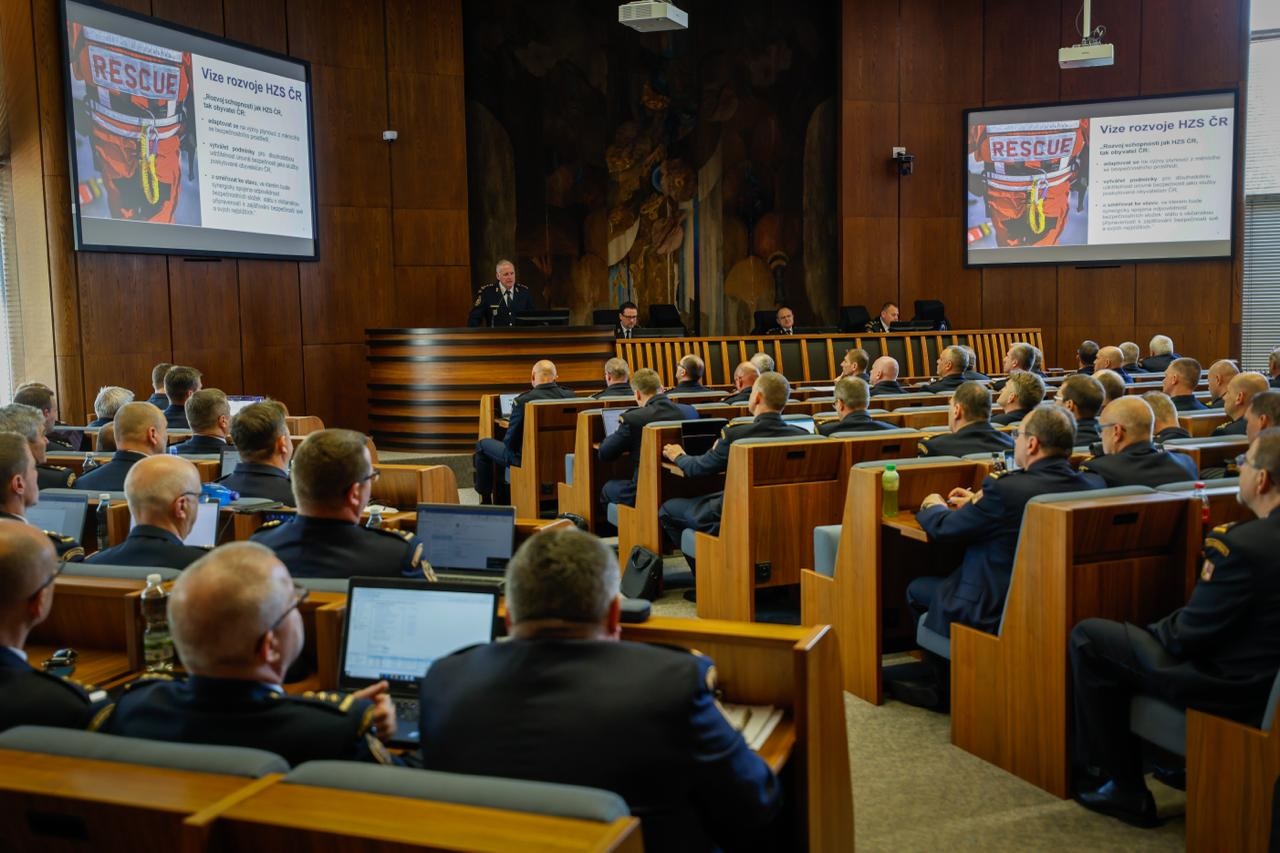 Velitelské shromáždění HZS ČR ve Vzdělávacím středisku v Benešově