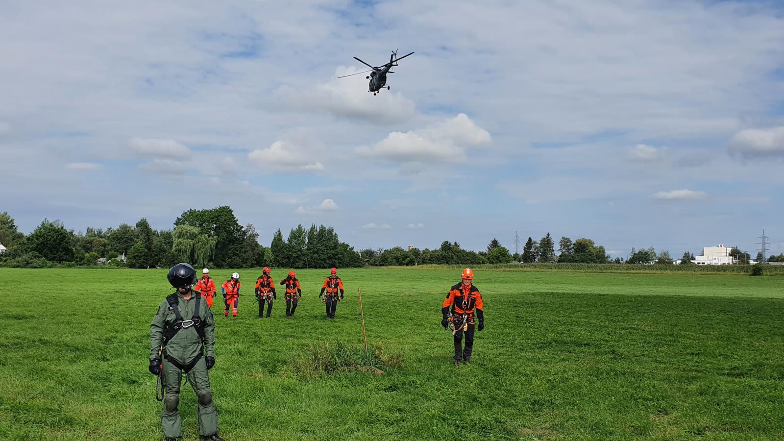 Výcvik leteckých záchranářů, Vráto - 19. 8. 2020 (5).jpg