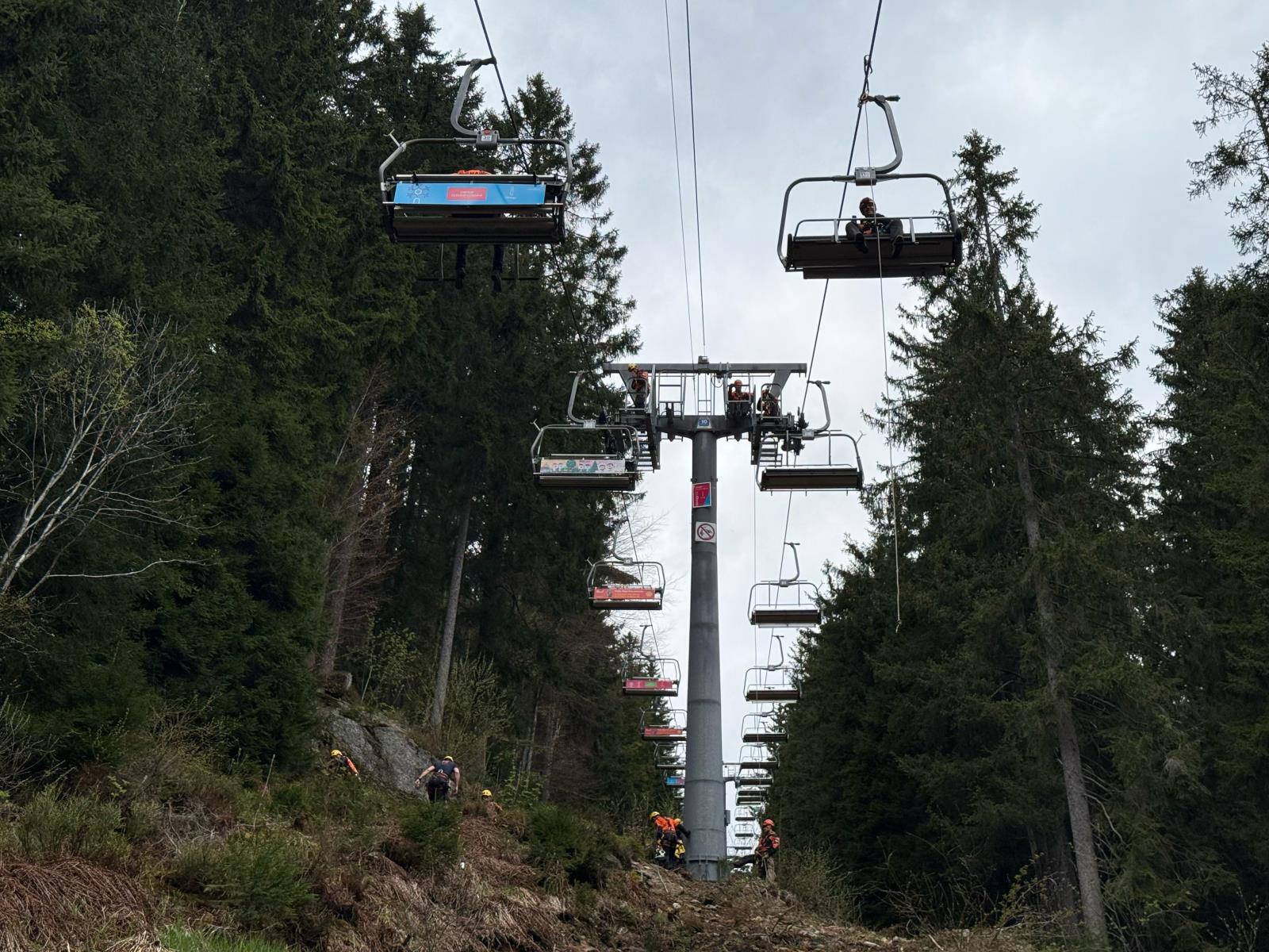 Výcvik lezců _ lanovka na Špičák (11).jpeg