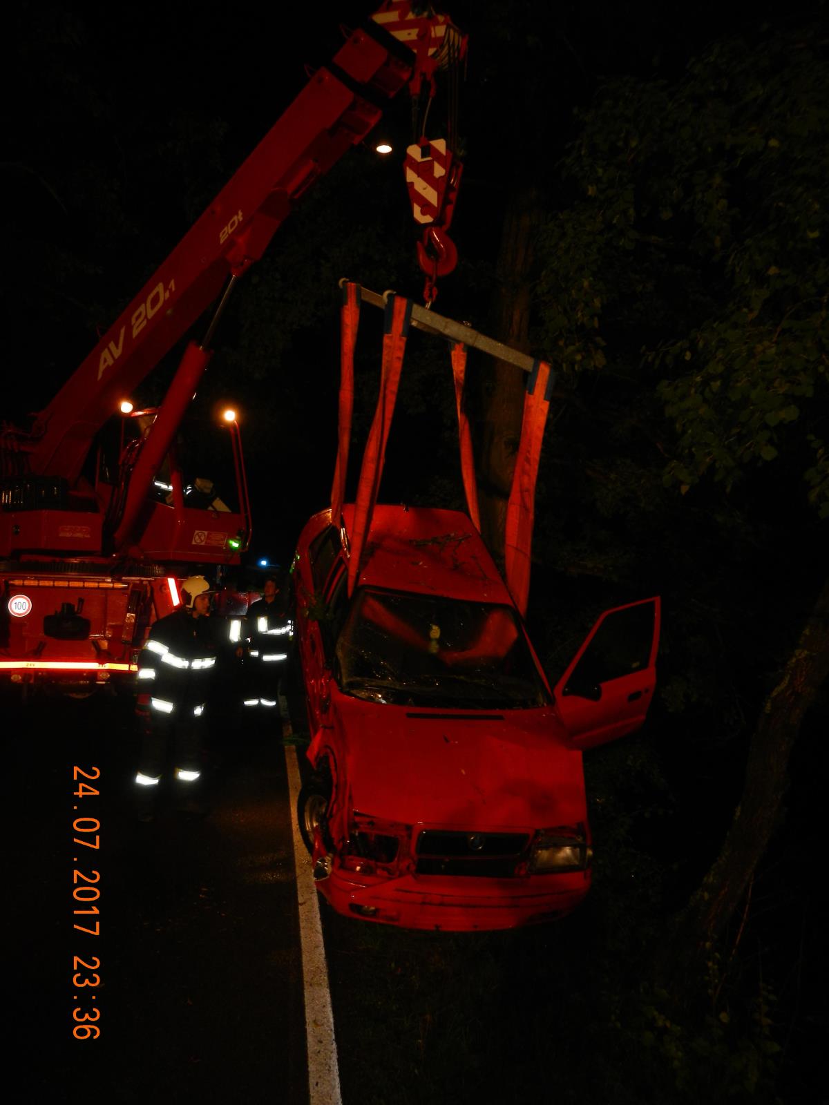 Vyproštění OA z rybníka, Turovec - 24. 7. 2017 (6).JPG