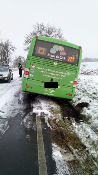 Vyproštění autobusu (2).jpg