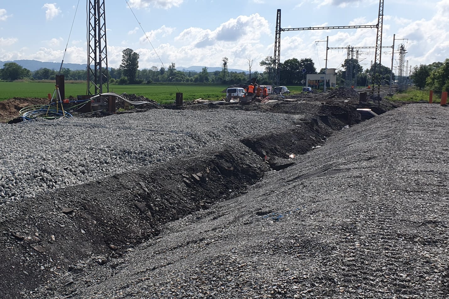 WhatsApp Image 2025-05-27 at 09.57.14(5).jpeg