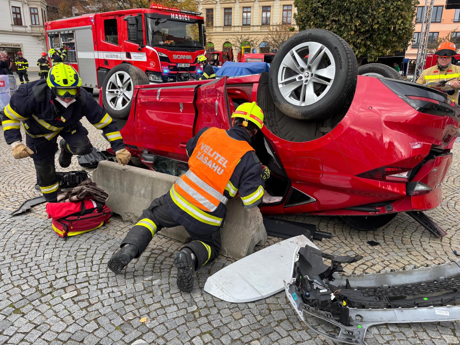 XI. Mistrovství HZS ČR ve vyprošťování u dopravních nehod (1).jpg
