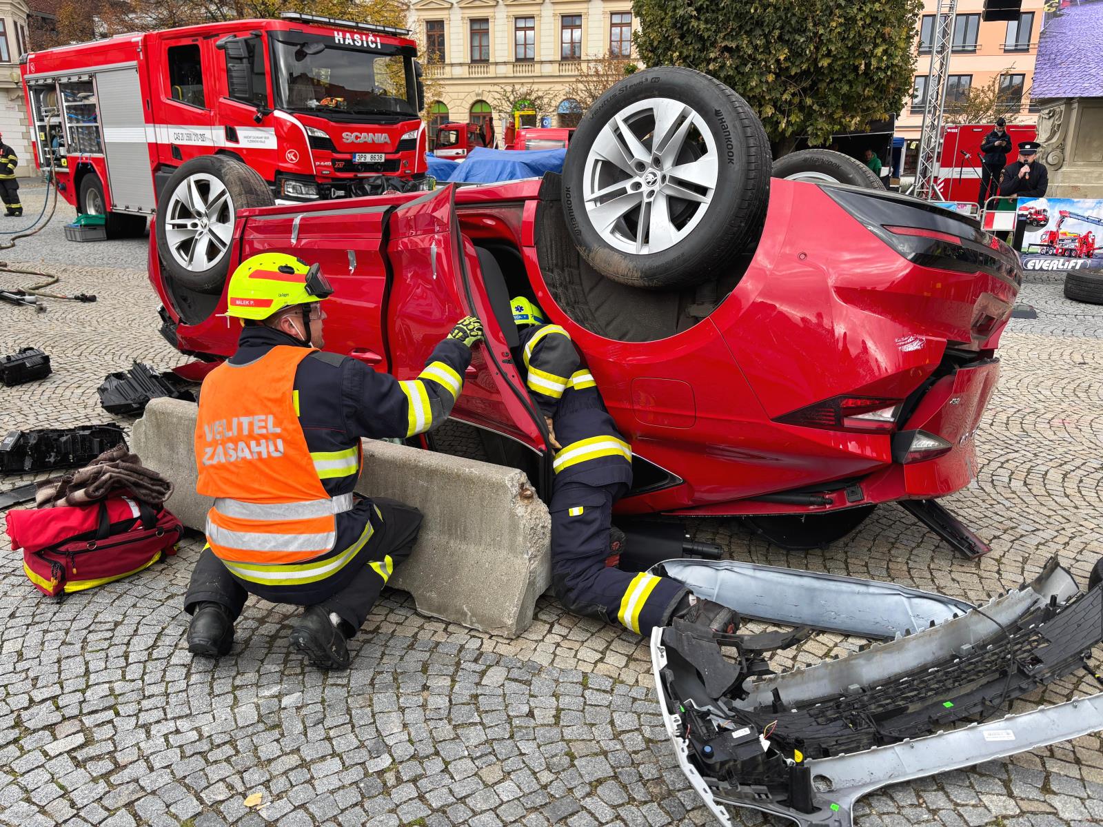 XI. Mistrovství HZS ČR ve vyprošťování u dopravních nehod (16).jpg