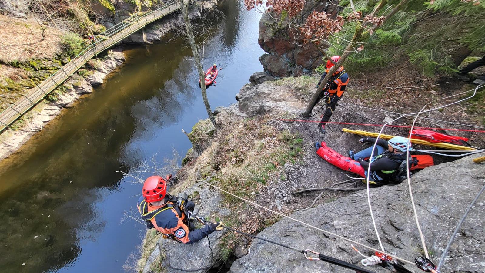 Záchrana ferratisty, Vodní brána