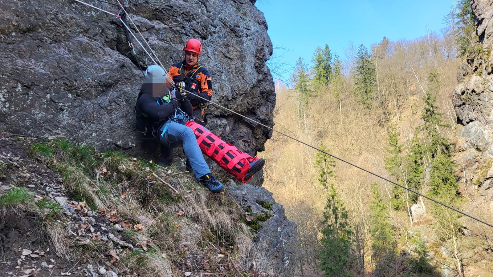 Záchrana ferratisty, Vodní brána