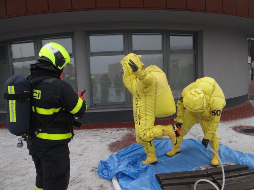 cviceniIZSamoniakhalaTrinec (19).JPG