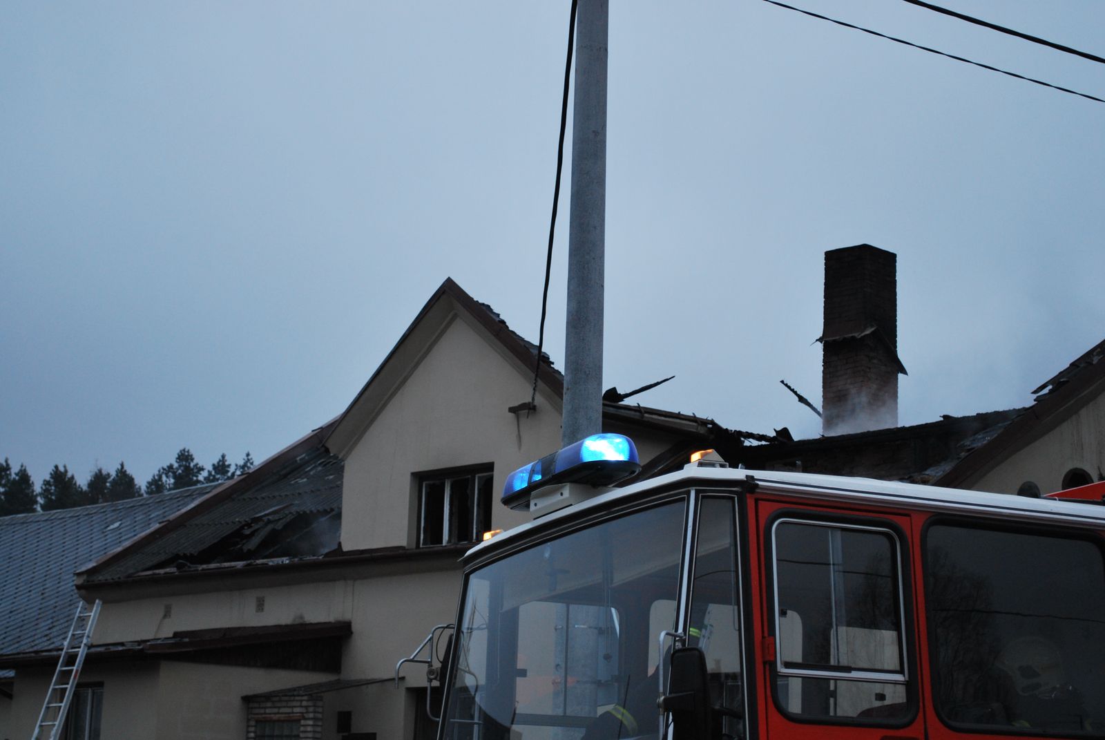 fotopožárRDJakartovice/pozarRDJakartovice (04).JPG
