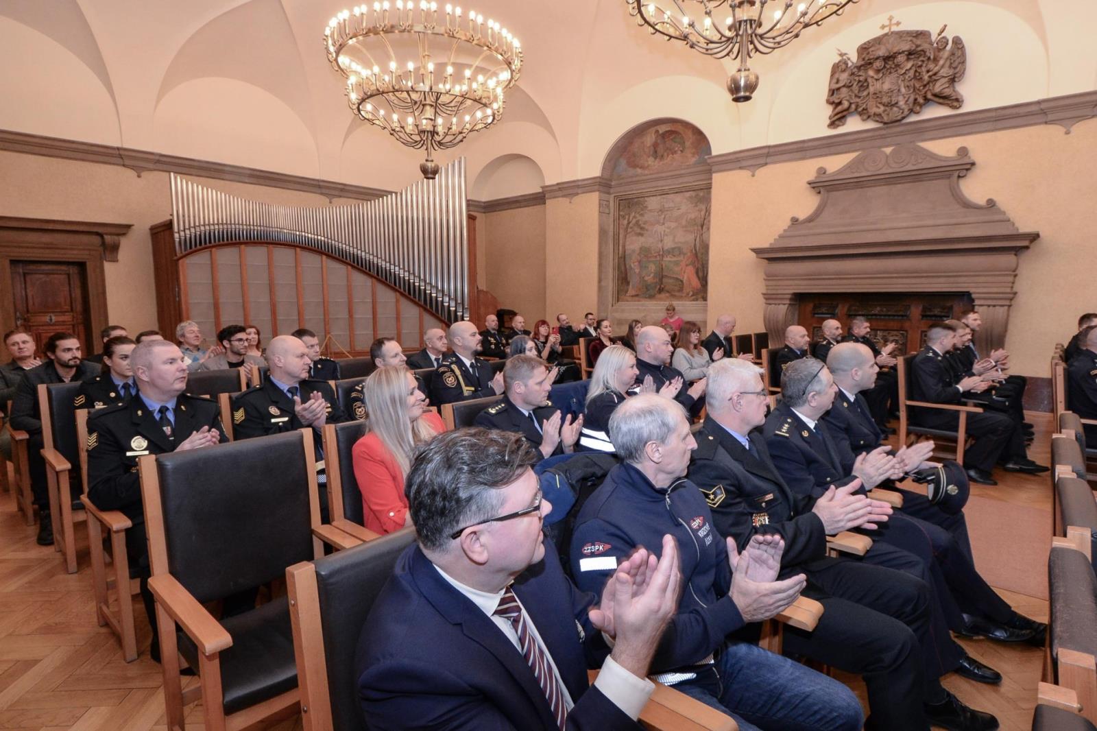 ocenění osobností za záchranu života a majetku (5).jpg