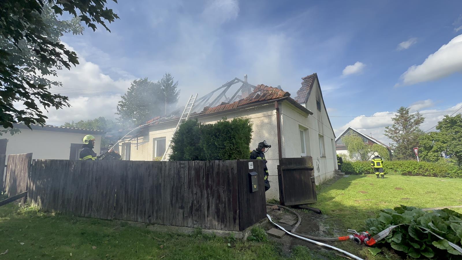 otinoves exploze - poskozene domy