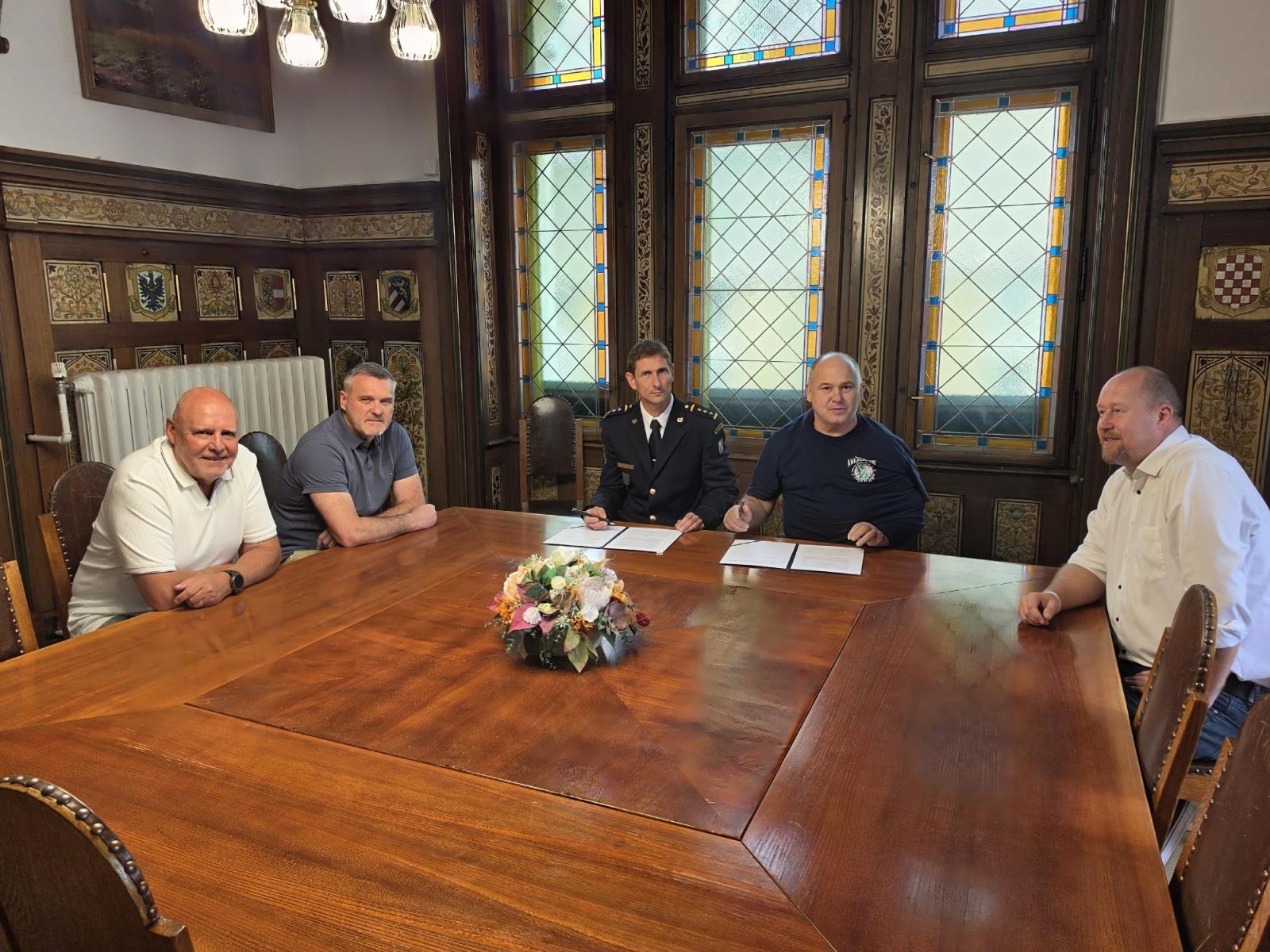 podpis memoranda_1.jpg