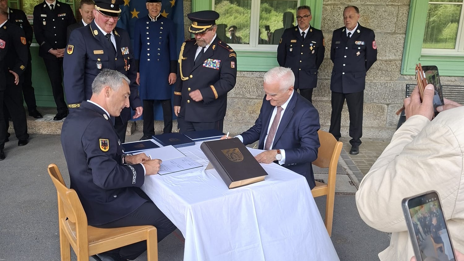 podpis smlouvy o přeshraniční spolupráci (6).jpeg
