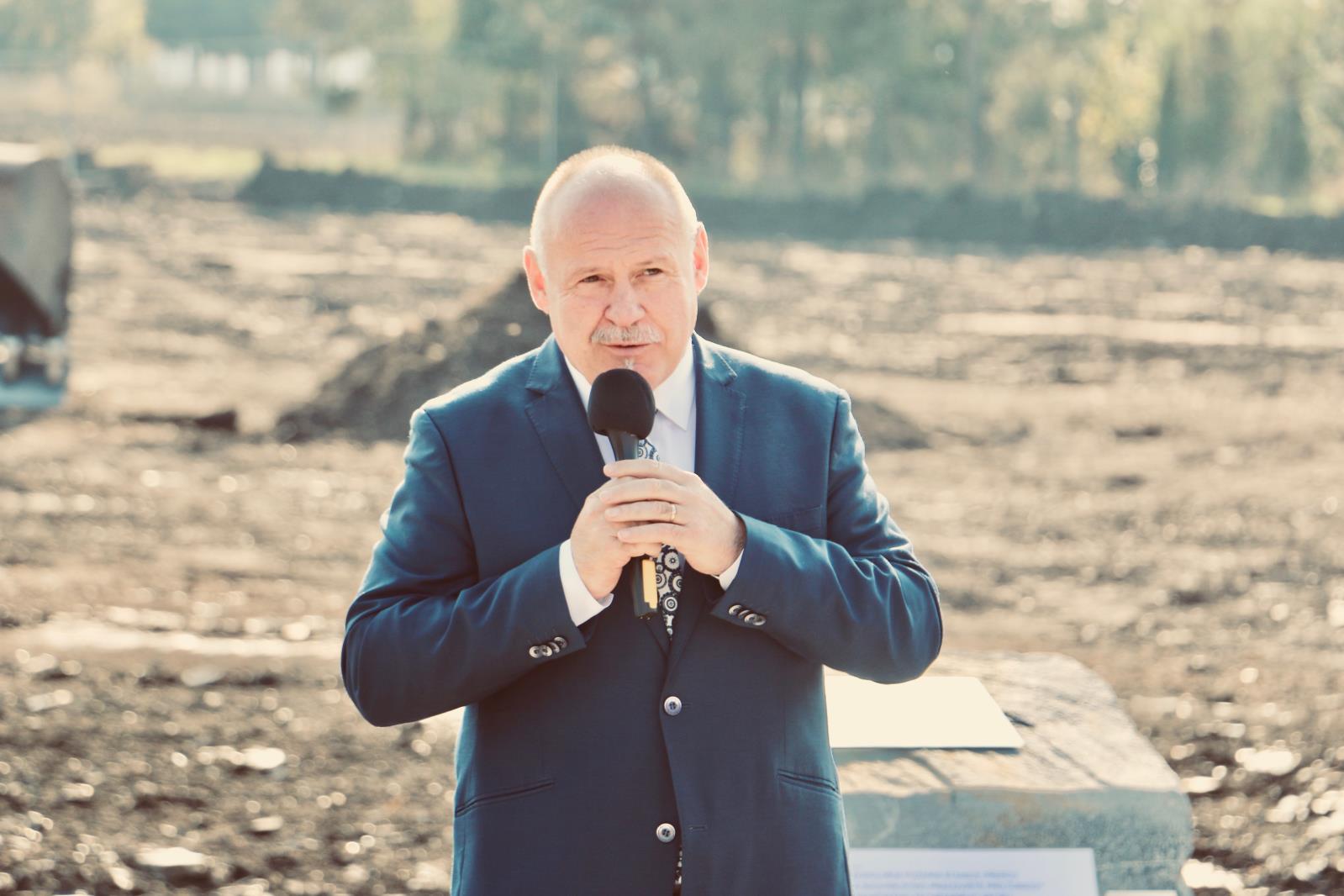 poklepání základního kamene výstavby stanice a územního odboru v Přerově