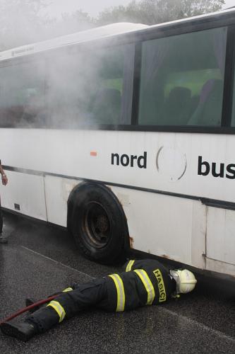 požár autobusu Děčín 2.JPG