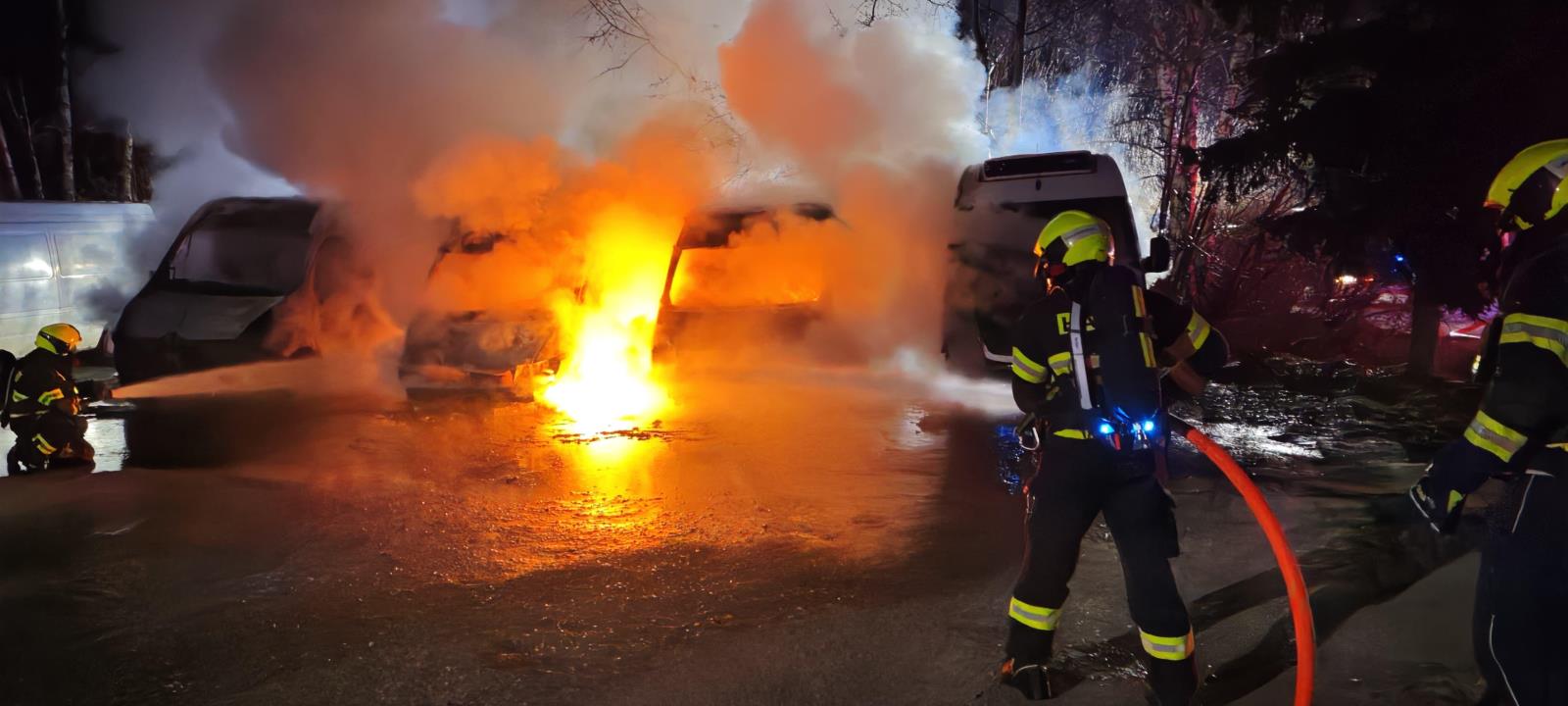 pozar ctyr aut III.jpeg