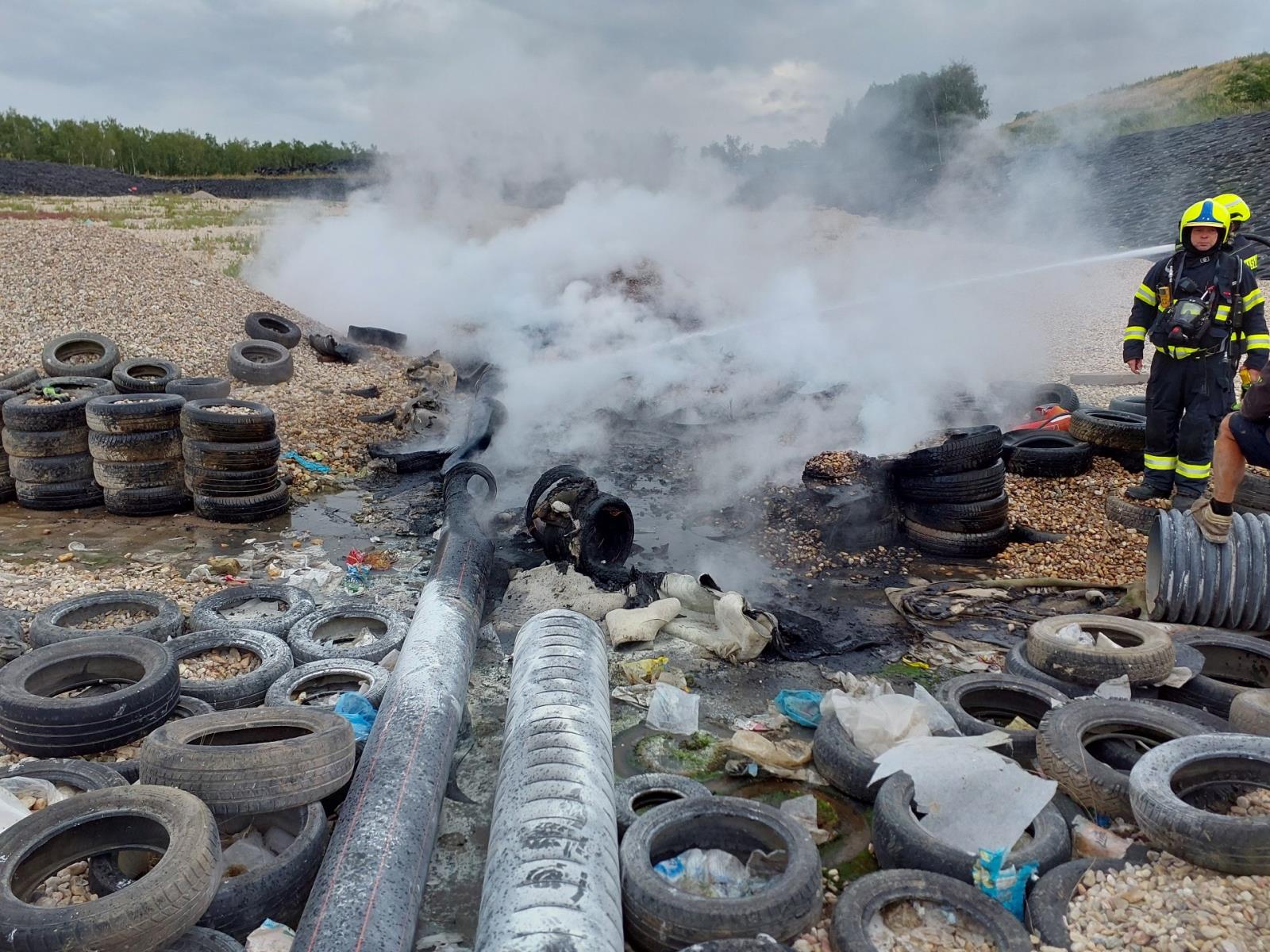 požár skládky