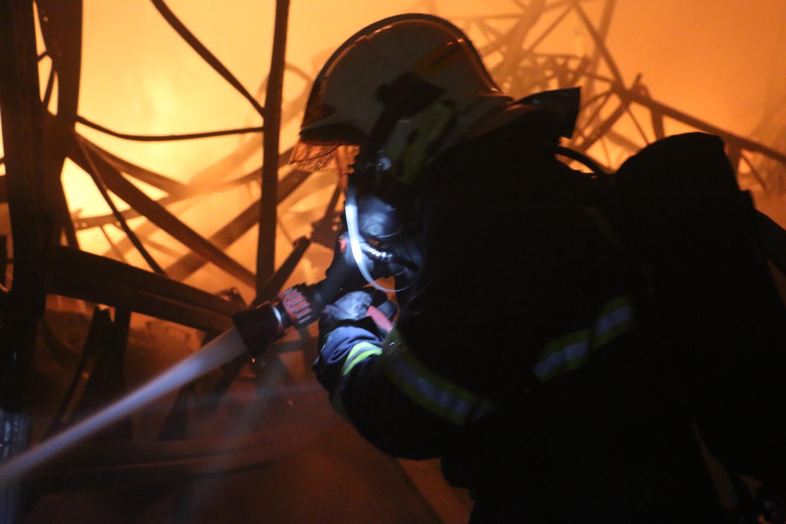 pozar skladovaci haly