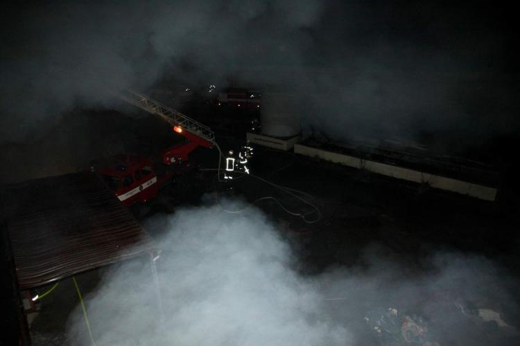 požár skladu papíru 8.jpg