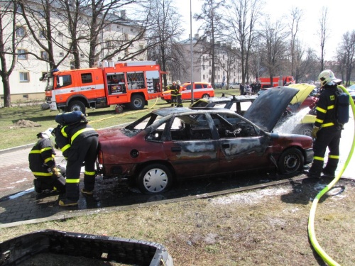 pozar3autaKarvina (9).jpg