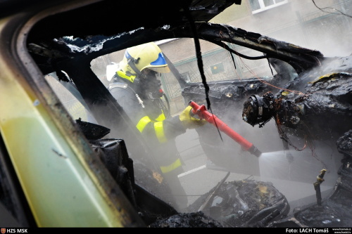 pozarBMWX5_SlezskaOstrava (7).JPG