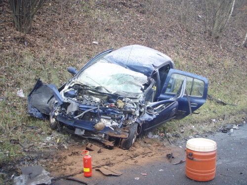 pozarDN2vozidlaChotebuz (KI) (5).JPG