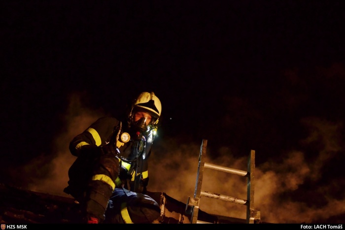 pozarRDstrechaHorniDatyne (7).jpg