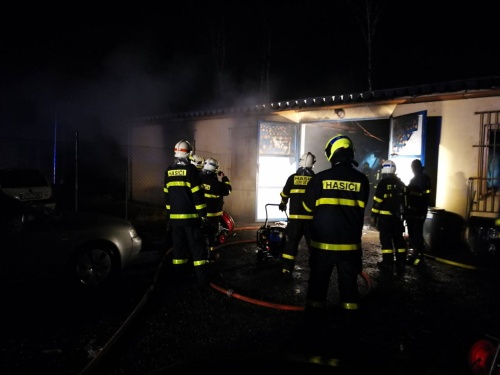 pozarautoservisSenov (2).jpg