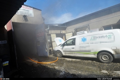 pozarautoservischlazeniOstrava (2).jpg