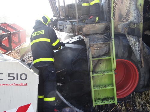 pozarkombajnOVStaraBela (7).JPG