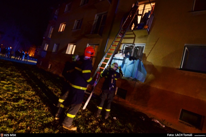 pozarsklepzachranaOV_Poruba (4).jpg