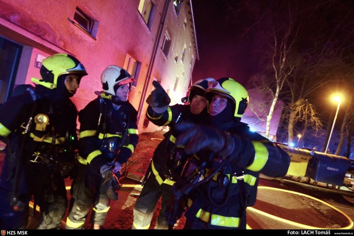 pozarsklepzachranaOV_Poruba (5).jpg