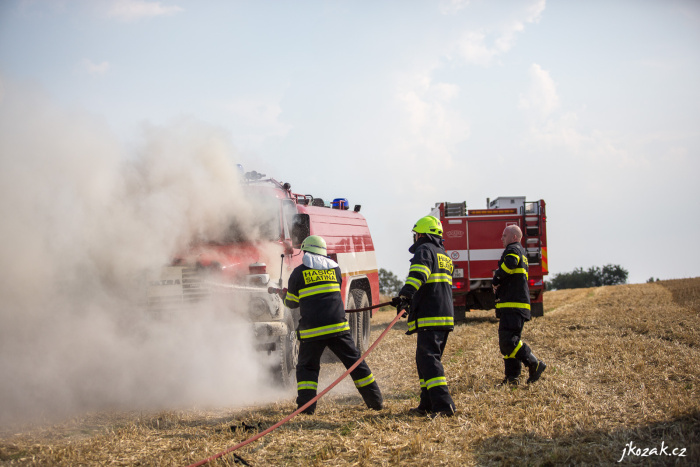 pozarstrnisteBitov (10).jpg