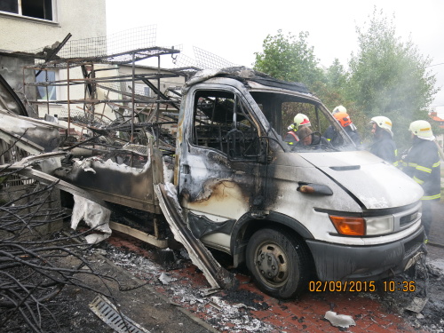 pozarvybuchautoRD_VelkaPolom (4).JPG