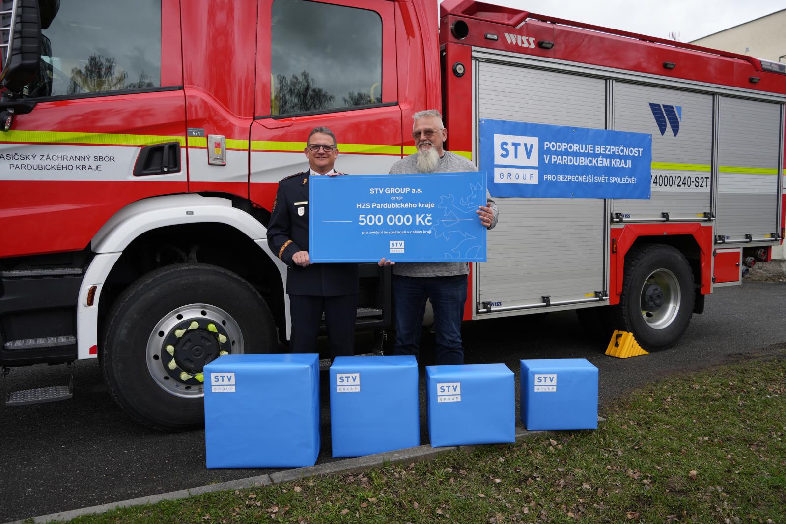 předání nových dronů.jpg