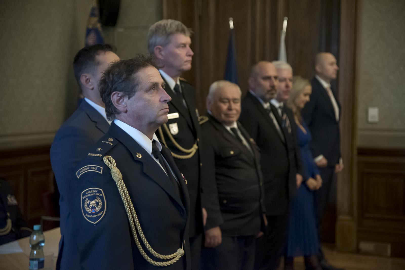 předávání medailí za zásluhy o bezpečnost (1).jpg
