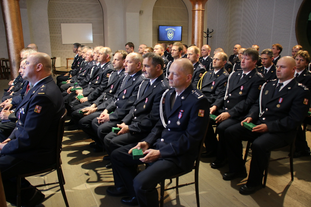 předávání služebních medailí  (3).JPG